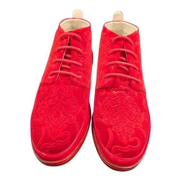 BROOKLYN MEN\'S RED MID TOPS WITH PAISLEY SUEDE BY GLOBE FOOTWEAR. 6933